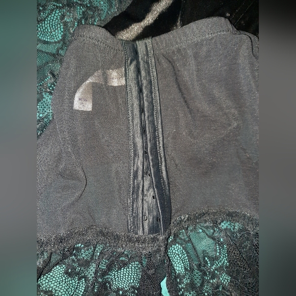 Cacique Black Chemise with Lace Trim - Picture 5 of 11